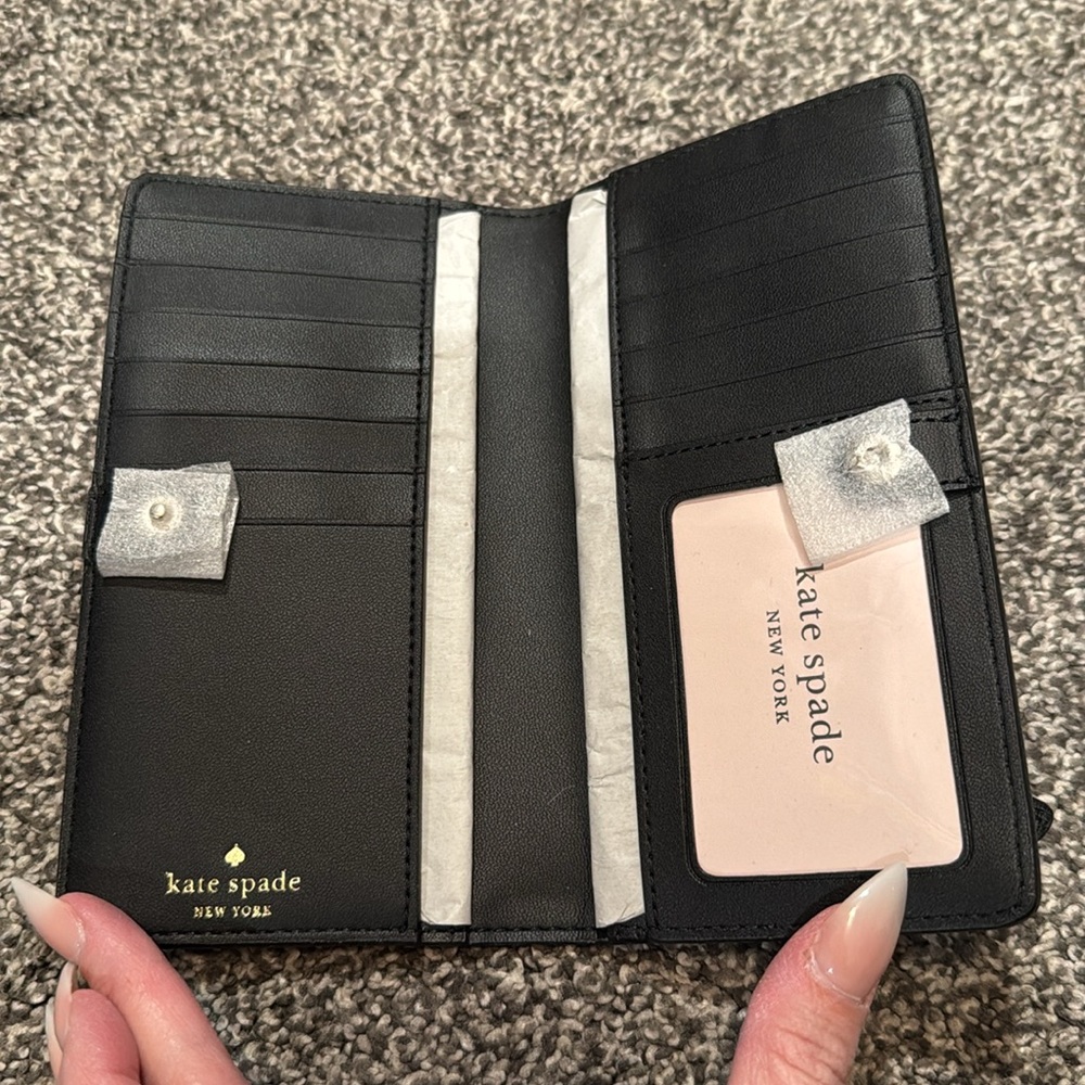 Kate Spade Wallet - Picture 2 of 3